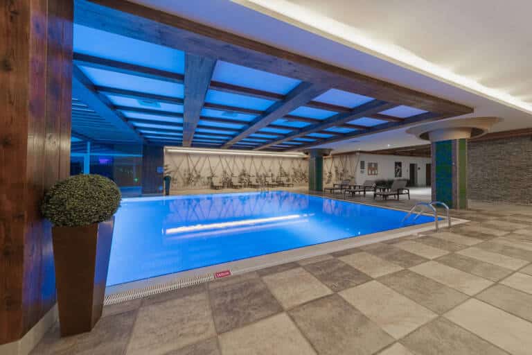Indoor-Pool