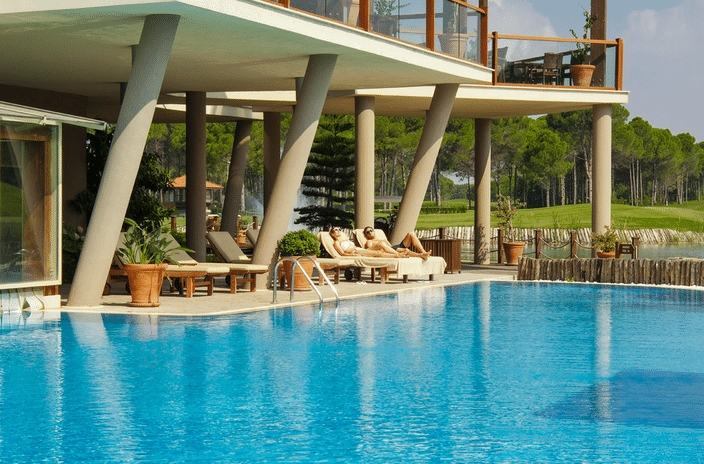Outdoor-Pool