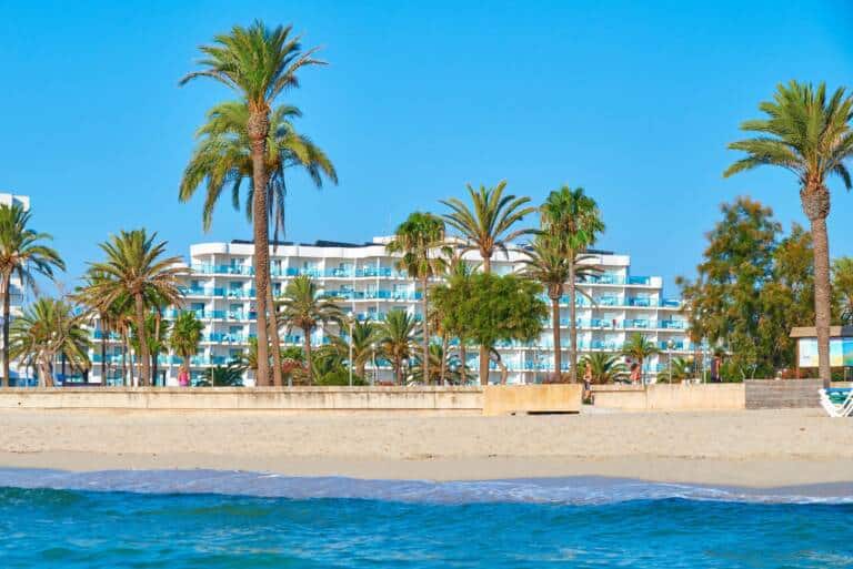 Hipotels Cala Millor Park view from beach