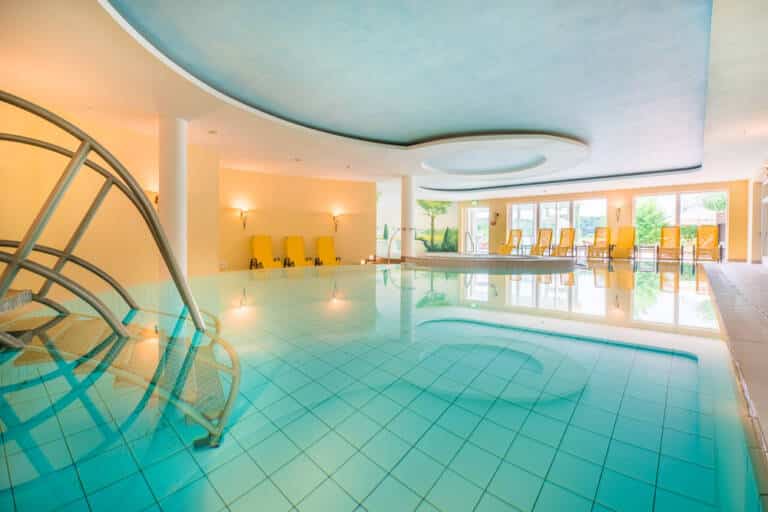 SPA_Pool_Indoor_I