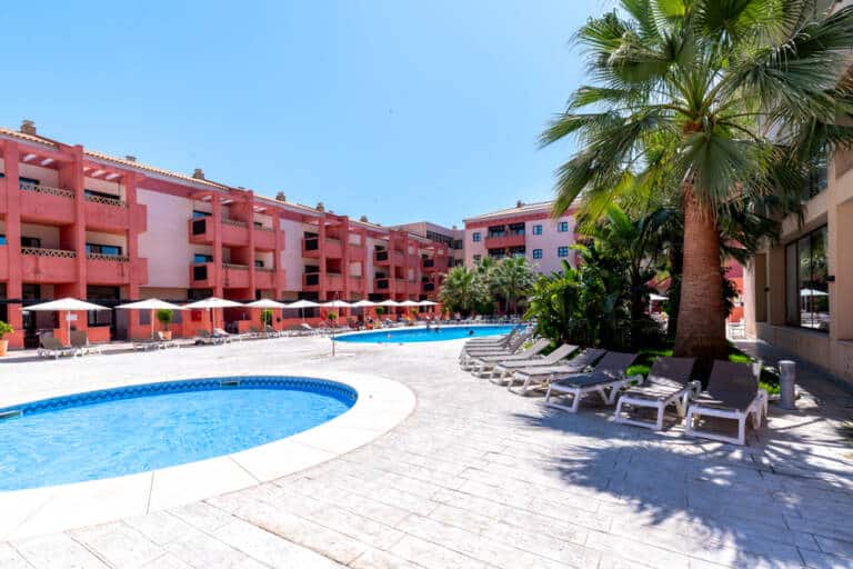 Leo Punta umbria pool area 2