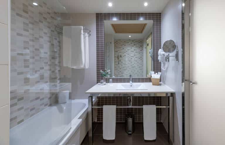 05 Double Room