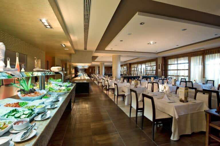 20- Buffet restaurant