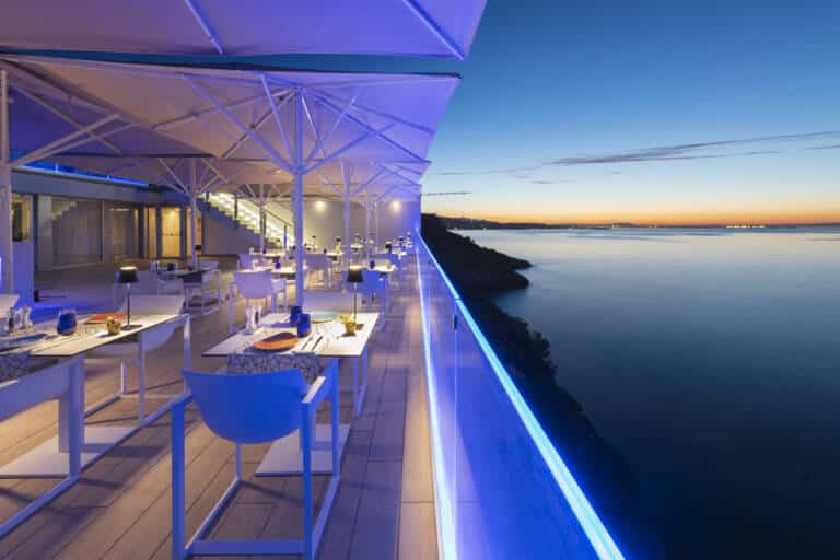 20 The Bow Restaurant
