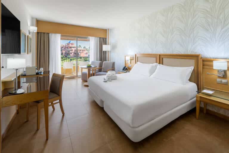 8- Double room golf view