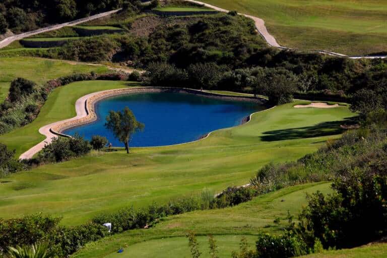 Hoyo-3-Valle-Romano-Golf-Resort-Estepona-Costa-del-Sol-1